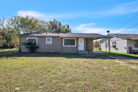 1208 Monroe St, Graham, TX 76450