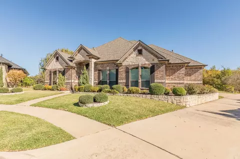 8417 Forest Glenn Ct, North Richland Hills, TX 76182