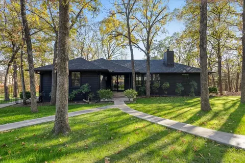 274 Hidden Oaks Trl, Pottsboro, TX 75076