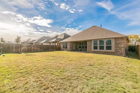 Exterior - 2008 Eagle Blvd, Haslet, TX 76052 photo 4 of 6