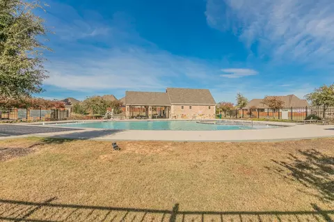 Exterior - 2008 Eagle Blvd, Haslet, TX 76052 photo 6 of 6