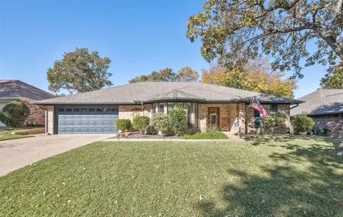 5205 Wind Rock Ct, Arlington, TX 76017