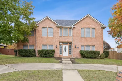 325 Leeward Cir, Azle, TX 76020