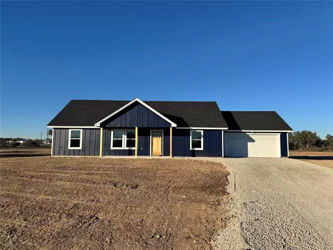 7021 Madaline Ct, Azle, TX 76020