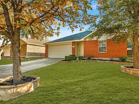 1302 Caroline Dr, Princeton, TX 75407