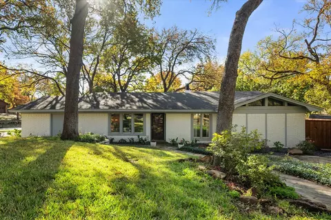 3005 Oak Forest Dr, Grapevine, TX 76051