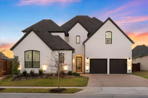 4905 Fergus Ln, Carrollton, TX 75010