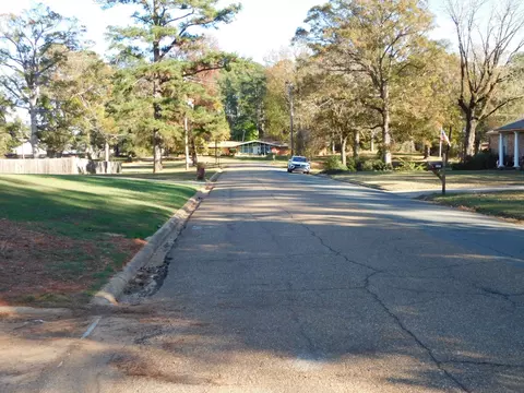 Other - 1006 Janice Dr, Springhill, LA 71075 photo 1 of 8