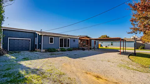 6512 Ashley Ct, Granbury, TX 76049