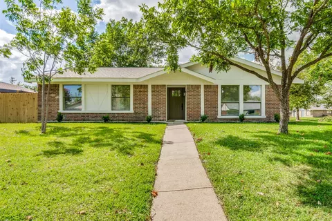 6101 Teton Dr, Mesquite, TX 75150