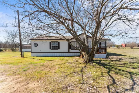 4613 Thomas Acres Rd, Joshua, TX 76058