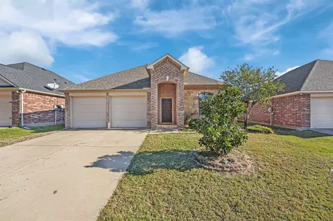 944 Preakness Dr, Grand Prairie, TX 75051