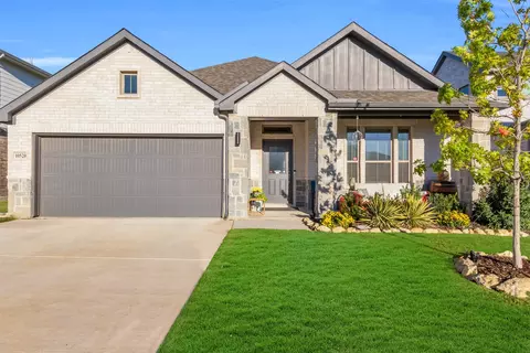10520 Tonkala Dr, Fort Worth, TX 76179