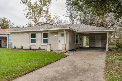 Exterior - 809 Phillips St, Cleburne, TX 76033 photo 2 of 5