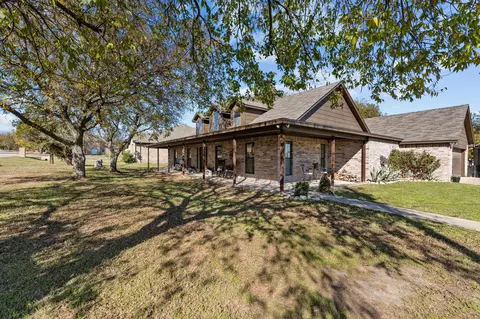 8262 Money Ln, Fort Worth, TX 76126