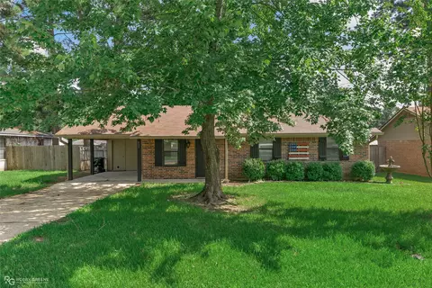 433 Cherry Oak Ln, Haughton, LA 71037