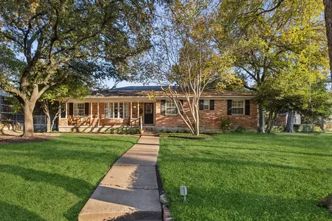 9850 Elmcrest Dr, Dallas, TX 75238