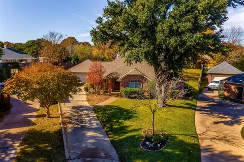 7508 Aspen Wood Cir, Fort Worth, TX 76132