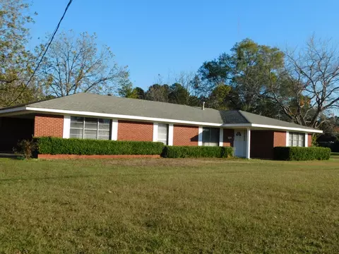 507 NW 12th St, Springhill, LA 71075