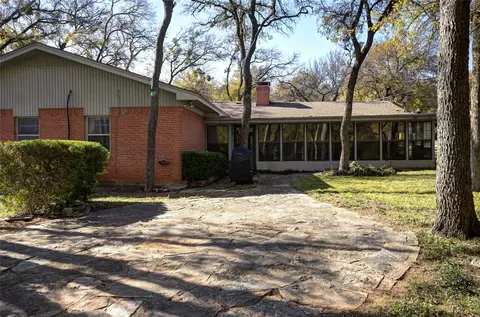 Exterior - 401 Mccormick Ct, Euless, TX 76040 photo 10 of 10