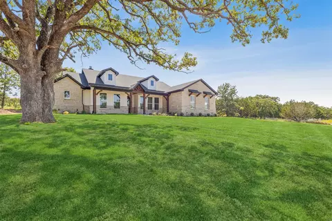 1033 Rose Ct, Nemo, TX 76070