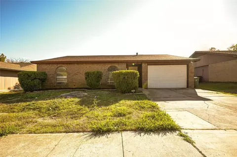 1106 Hickory Hill Dr, Arlington, TX 76014