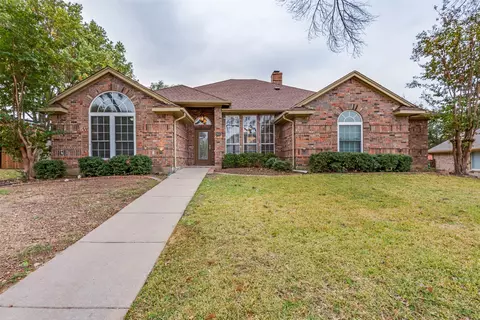 3807 Kentucky Ct, Grand Prairie, TX 75052