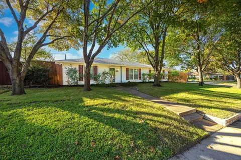 2625 Quail Run Dr, Plano, TX 75075
