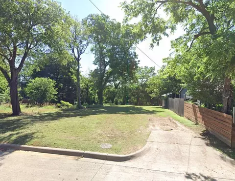 224 Landis St, Dallas, TX 75203