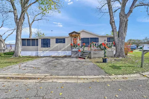 111 Valerie Ln, Knollwood, TX 75092