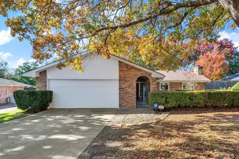 511 N Royal Oak Dr, Duncanville, TX 75116