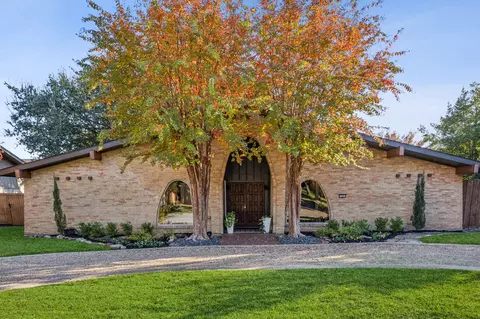 731 Pleasant Valley Ln, Richardson, TX 75080