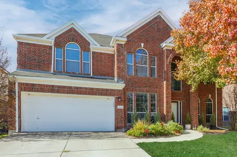 805 Sycamore St, Burleson, TX 76028