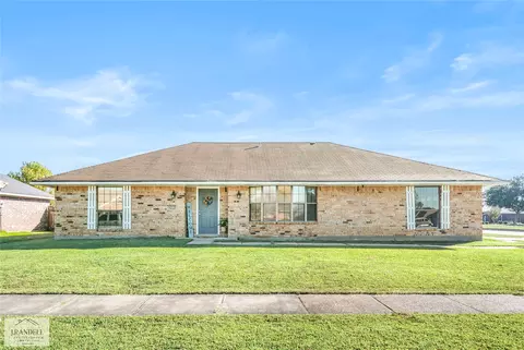 4931 General Ashley Dr, Bossier City, LA 71112