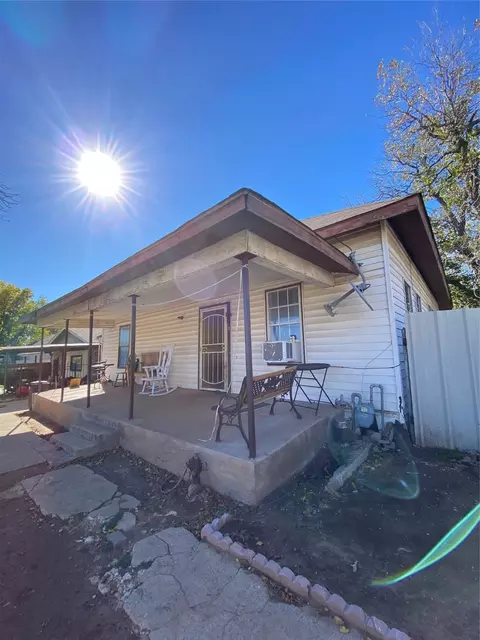 3213 Clinton Ave, Fort Worth, TX 76106
