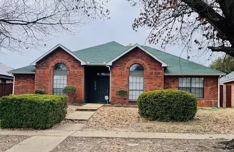 635 Atteberry Ln, Lancaster, TX 75146