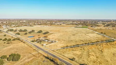 910 S Liberty St, Dublin, TX 76446