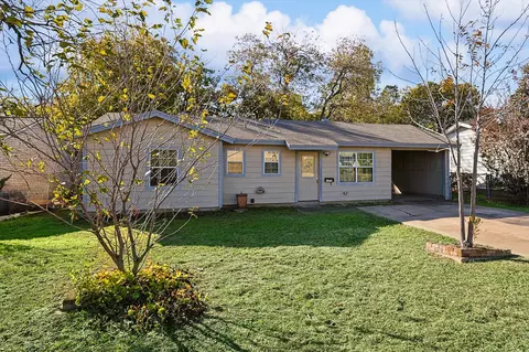 1612 Watauga Rd, Blue Mound, TX 76131