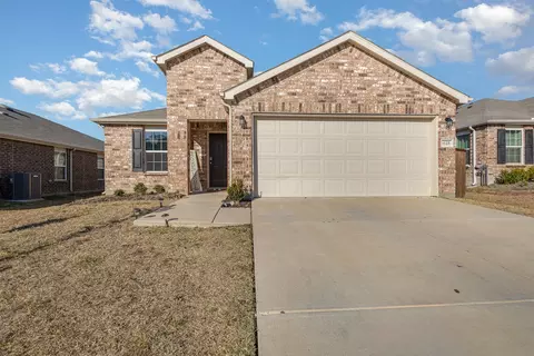 1125 Waggoner Dr, Aubrey, TX 76227