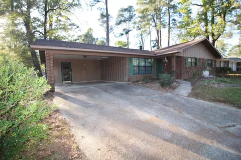 9438 Shartel Dr, Shreveport, LA 71118