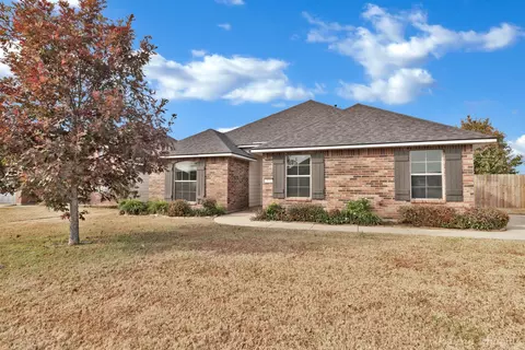 3802 Pickering Pass Dr, Bossier City, LA 71111