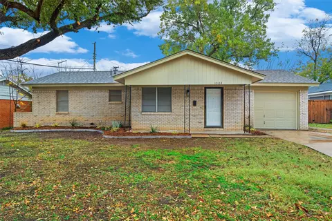 1304 E Anthony St, Fort Worth, TX 76115