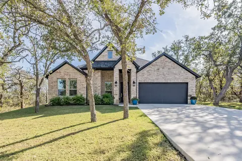 127 Parkers Ct, Runaway Bay, TX 76426