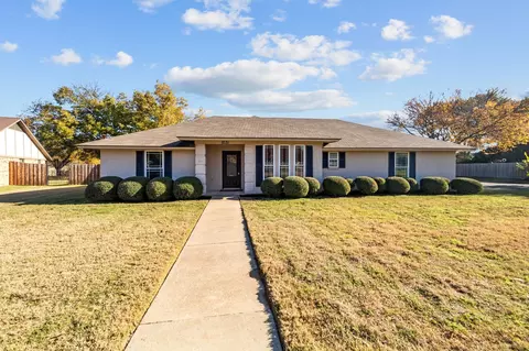 1031 Summerplace Ln, Southlake, TX 76092