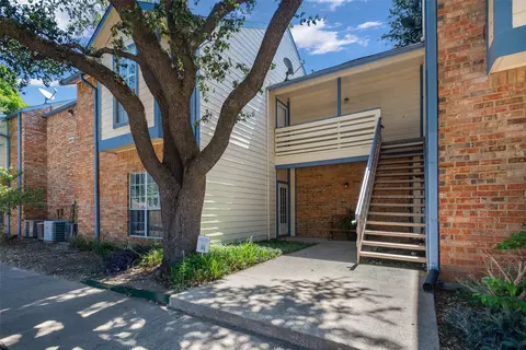 1605 Marsh Ln #404, Carrollton, TX 75006