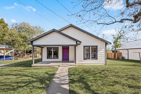 1103 N Mccart St, Stephenville, TX 76401