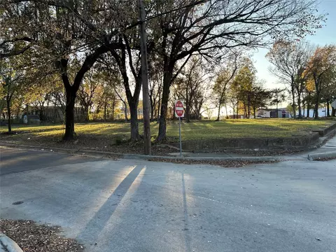 138 Pine Bluff St, Paris, TX 75460 photo 4