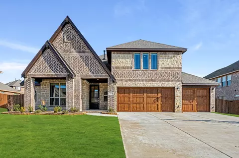 2016 Flora Ln, Desoto, TX 75115