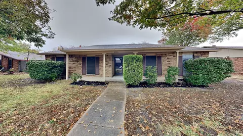 2034 Lewis Trl, Grand Prairie, TX 75052