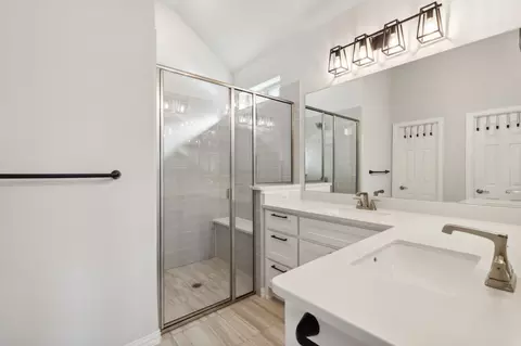 Bath - 3615 Bennett Trl, Celina, TX 75009 photo 1 of 3